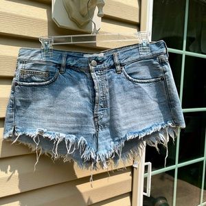 Frayed High-Waisted Jean Shorts
